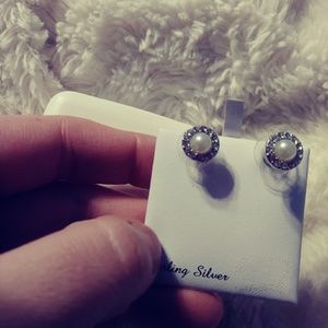Round pearl fashion earrings w/ cubic zirconians